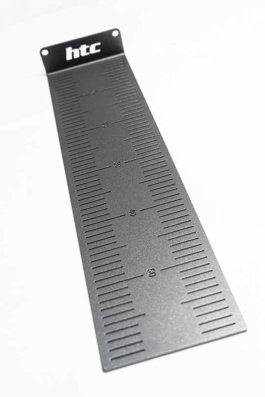 Präzise Laser-Skala der HTC Scale Perch für zuverlässige Messwerte im Turnier